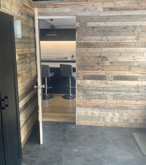 Natural Mixed Tone Rustic Cladding - Free Sample