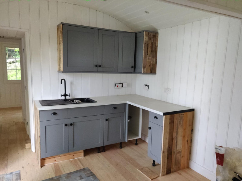 Load image into Gallery viewer, Weathered Rustic Cladding - 1 Square Meter Pack
