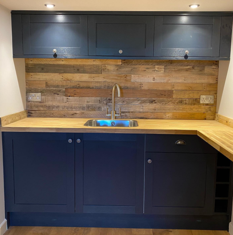 Load image into Gallery viewer, Weathered Rustic Cladding - 1 Square Meter Pack
