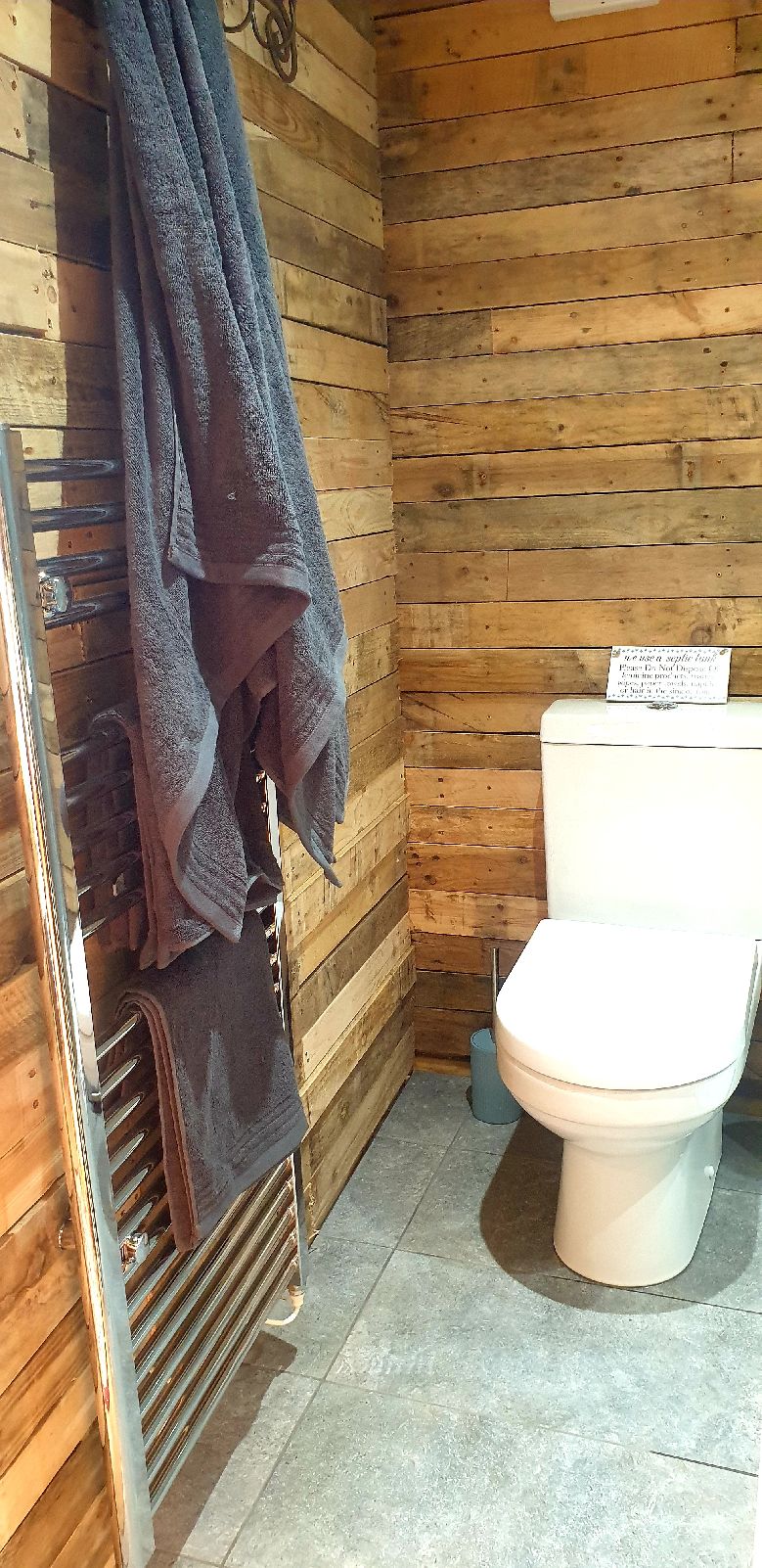 Load image into Gallery viewer, Natural Mixed Tone Rustic Cladding - 1 Square Meter Pack
